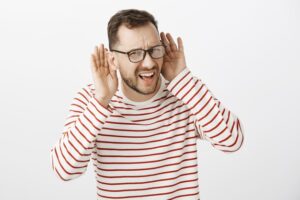 Read more about the article KEHILANGAN PENDENGARAN YANG TIDAK DIOBATI DAPAT MENIMBULKAN RISIKO KESELAMATAN